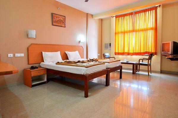 Sreeya Comforts Mysore Bagian luar foto