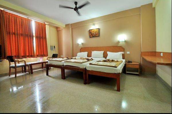 Sreeya Comforts Mysore Bagian luar foto